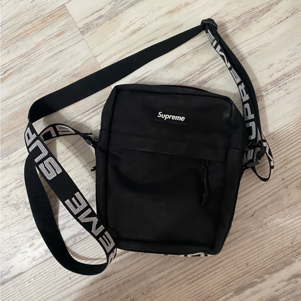 Supreme black bag